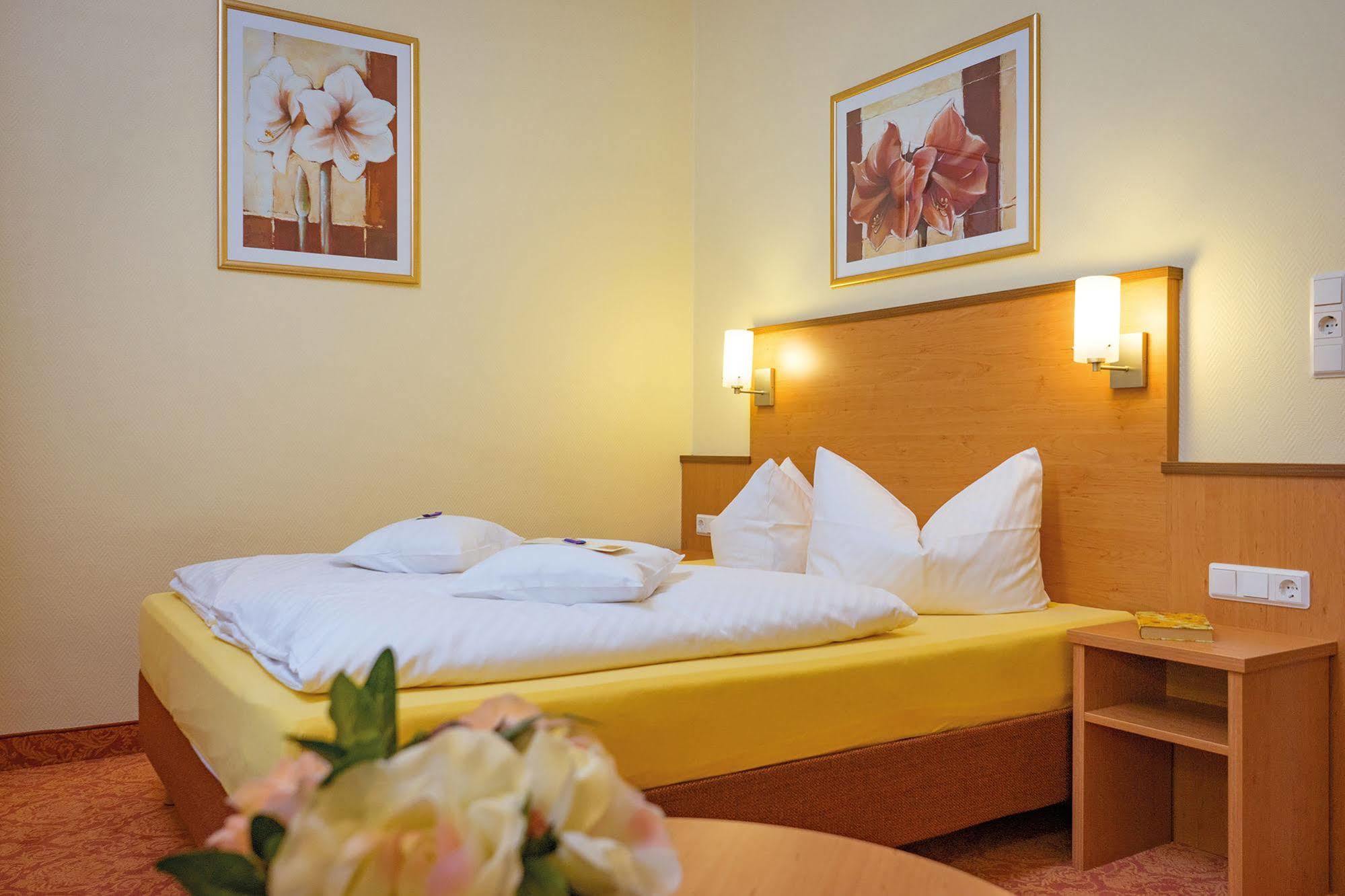 Vitalhotel Am Stadtpark Superior Bad Harzburg Exterior foto