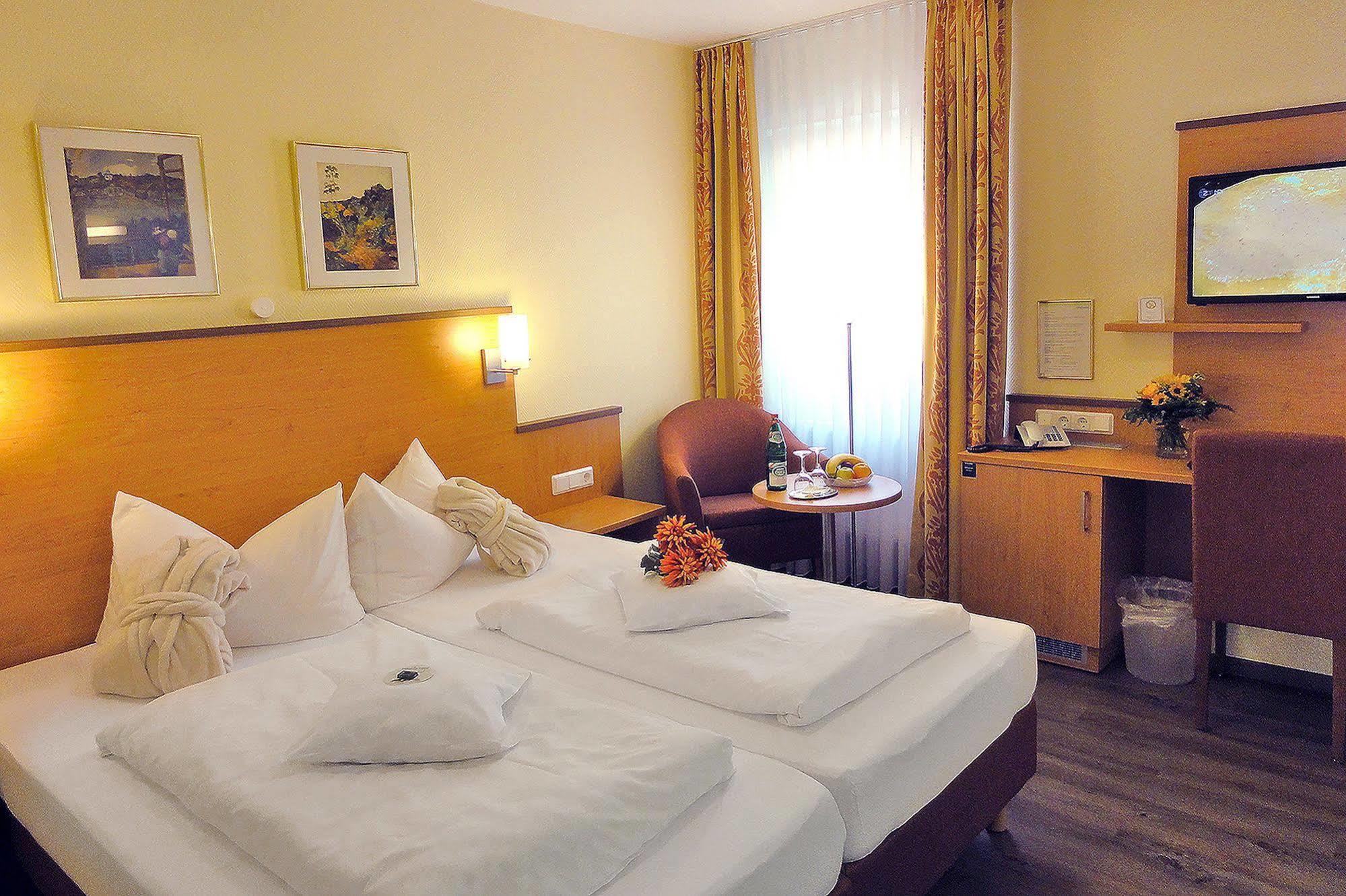 Vitalhotel Am Stadtpark Superior Bad Harzburg Exterior foto