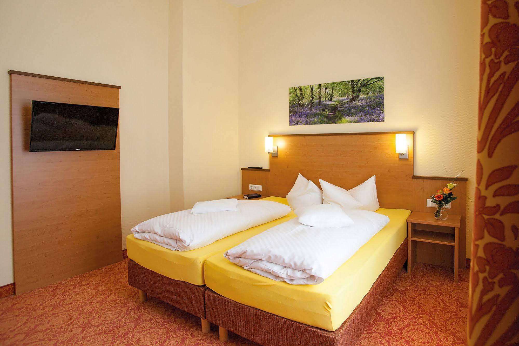 Vitalhotel Am Stadtpark Superior Bad Harzburg Exterior foto